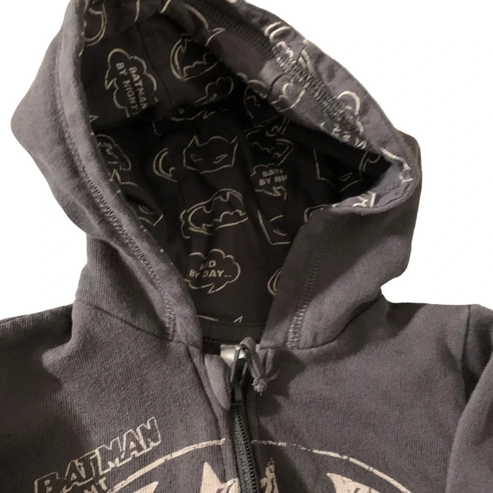 H&M Batman Zip up Sweatshirt with bat ears grey baby size 6-9 months